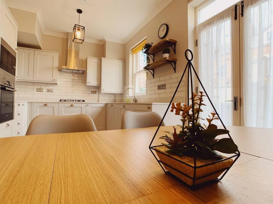 Tynemouth Seaside 3 Bed House Close To Beach/Bars/Restaurants - Parking Space Included Villa Buitenkant foto